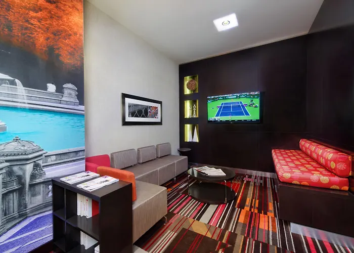 Courtyard By Marriott Times Square West